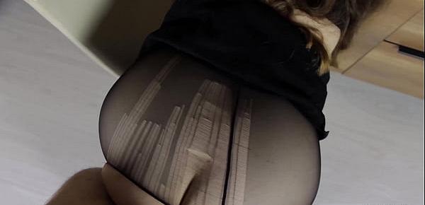 trendsTeen step sister gave her big ass in pantyhose in the kitchen - thighjob